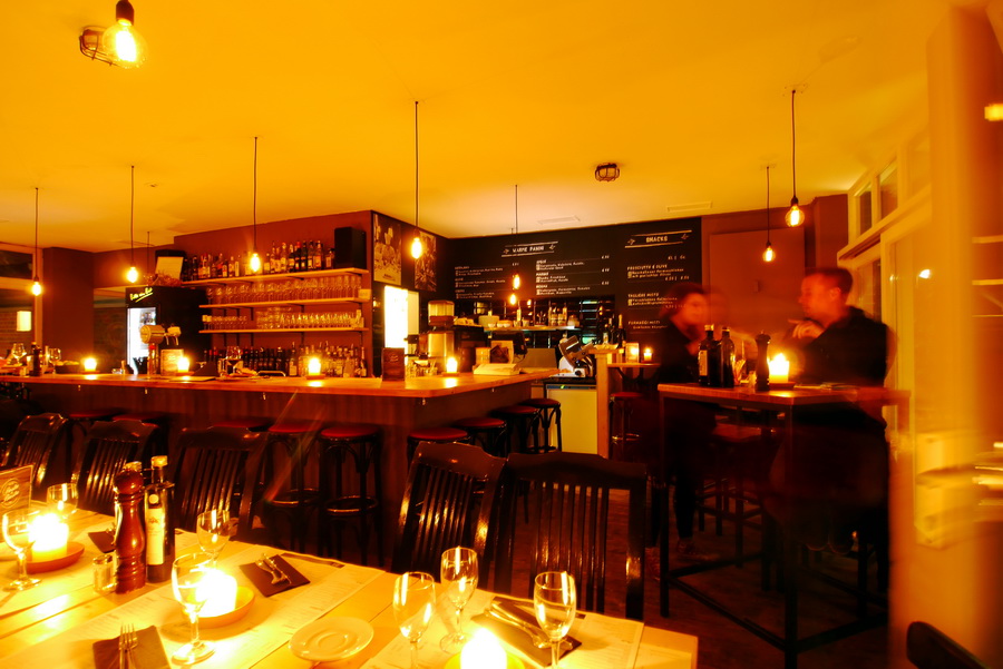 Pasta e Basta BAR, Münster Weinlokal, Nachtlokal, Kneipe mit Küche